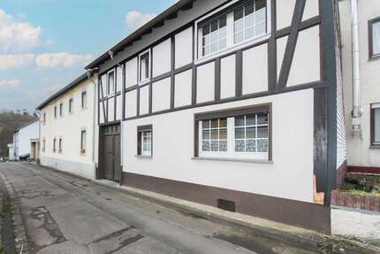 Haus zum Kaufen in Remagen 160.000 € 78.54 m²